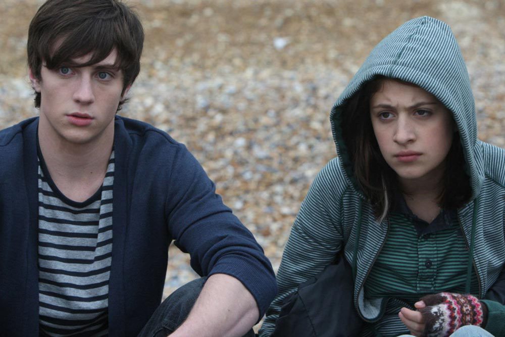 shaheen-baig-casting-angus-thongs-and-perfect-snogging.jpg